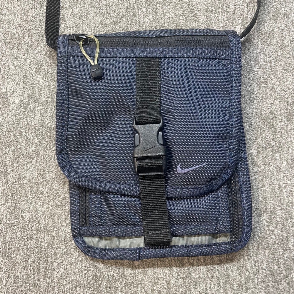 Vintage Nike Crossbody Bag Y2K Navy Blue Sling Shoulder Pack Travel Pouch Wallet
